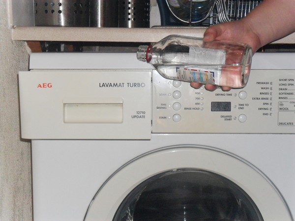 Hướng dẫn cách xử lý nước cứng cho máy giặt